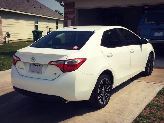 corolla.jpg